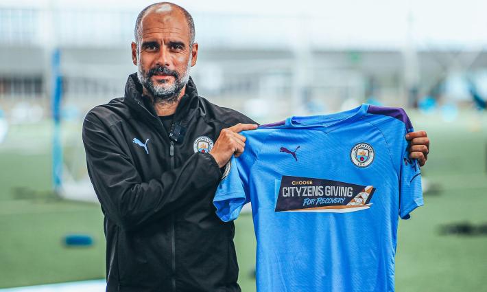 مطالبات لنادي مانشستر سيتي بإنهاء تعاقده مع شركة بوما الداعمة للاحتلال