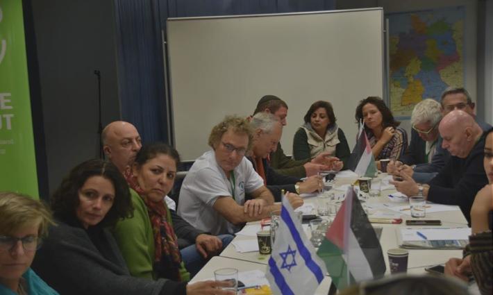 حركة المقاطعة تدعو للعمل ضد مؤسسة "جذور" ومبادرة "زمام"