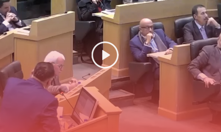 الرزاز ينسحب من جلسة لمناقشة اتفاقية الغاز في البرلمان الأردني