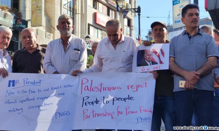 مطالبات للرئيس الفلسطيني بعدم استقبال بايدن