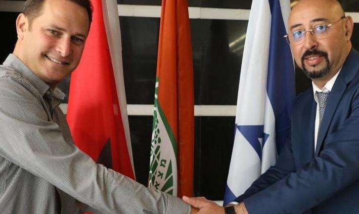 عمدة طنجة يزور "إسرائيل" وسط رفض واسع في المغرب