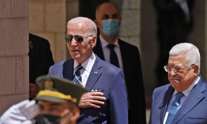 بايدن يضغط على عباس للتعاون في اتفاقيات التطبيع