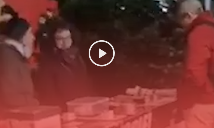 وقفة احتجاجية أمام محلات بوما في فيينا