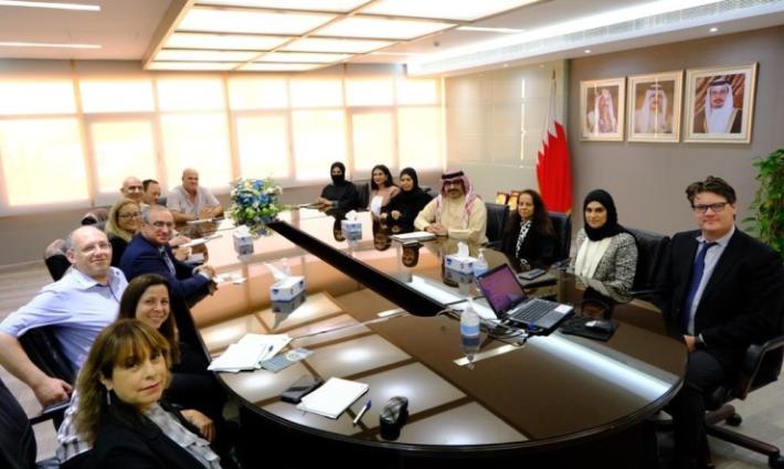 المدير العام لشؤون المدارس البحريني يلتقي بوفد أكاديمي إسرائيلي