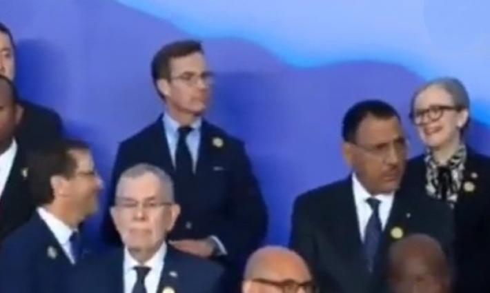 غضب في تونس بعد "ابتسامات وحديث ودي" بين رئيسة الحكومة ورئيس الاحتلال