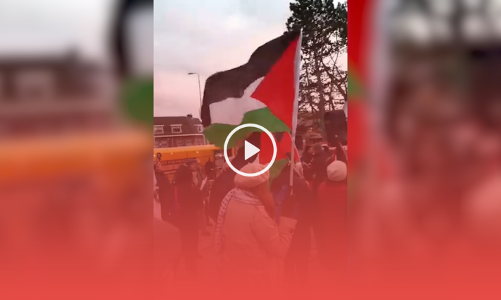 "عالرباعية عالرباعية" من أمام محكمة الجنايات الدولية تضامناً مع الفلسطينيين