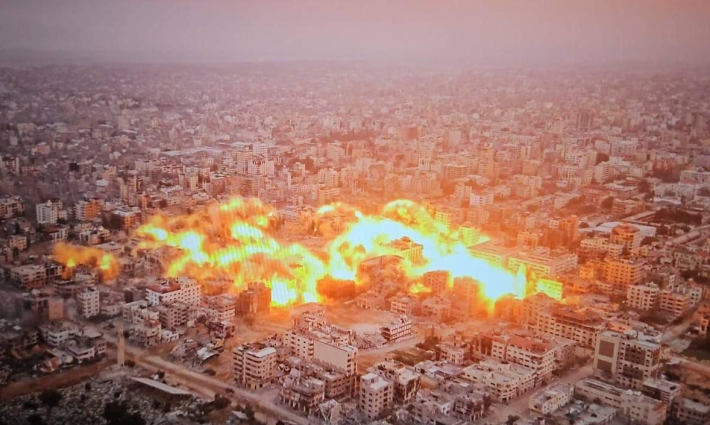 نسف مربع سكني في غزة