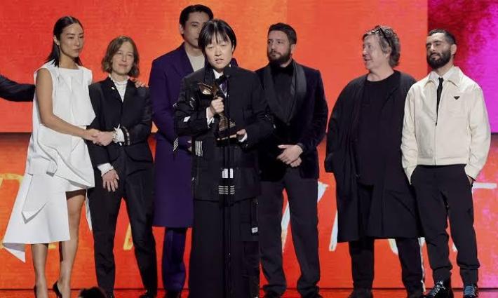 لا لجوائز الإبادة.. محاصرة حفل جوائز الروح المستقلة