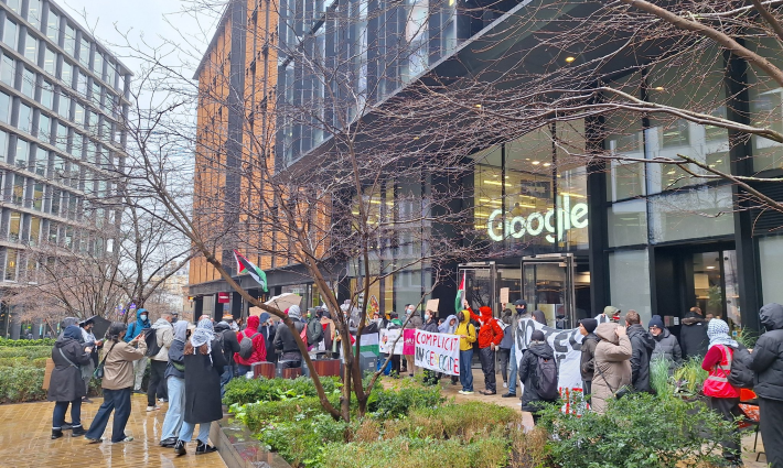 من مكان الاحتجاج