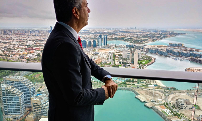 وزير طاقة كيان الإبادة يحل ضيفًا على مستوطنة دبي