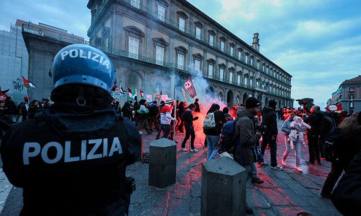 بأحداث منفصلة.. نابولي الإيطالية تصعّد الحراك الجامعي والشعبي لأجل غزة