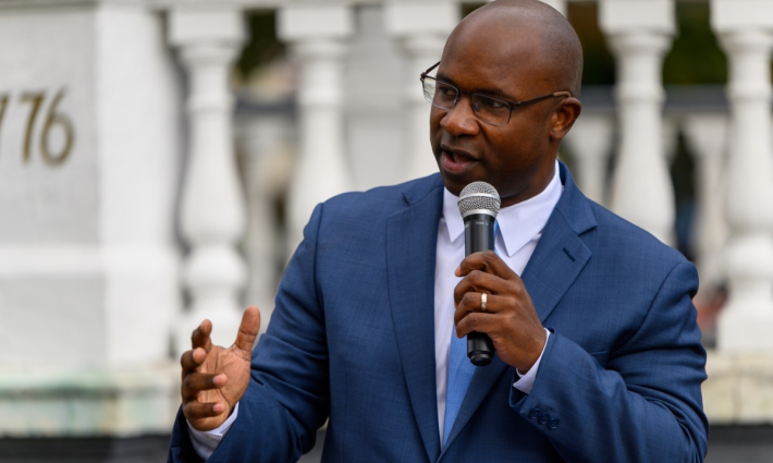 عضو الكونغرس جمال بومان