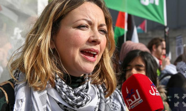 شارلوت تشيرش - مغنية ويلزية