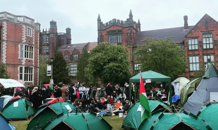 مخيم طلابي تضامني في جامعة برشلونة