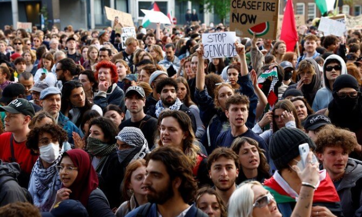 مظاهرة طلابية داعمة لفلسطين
