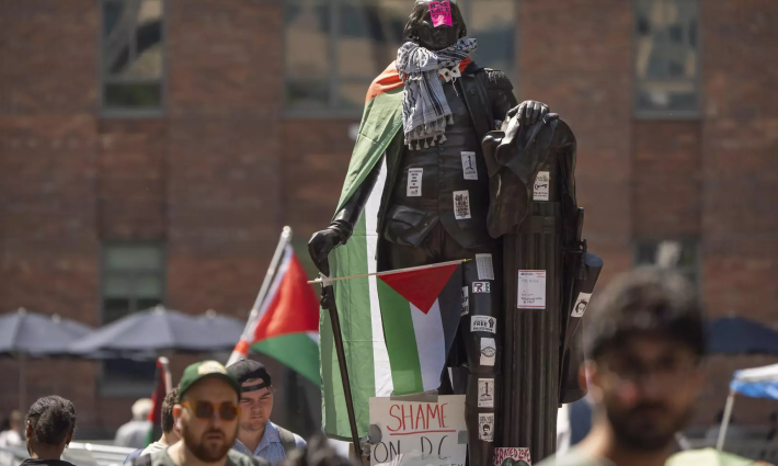 تتقدمهم أكاديمية.. متقاعدة  متظاهرون كاثوليك ينضمون لاعتصام جورج واشنطن