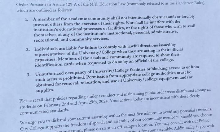 كلية مدينة نيويورك تهدد طلابها