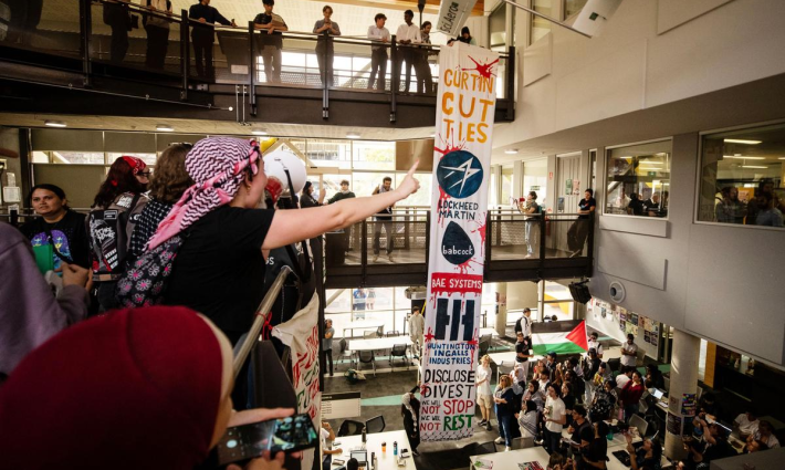 دعمًا لغزة..  حراك جامعي يتواصل وطلاب يحتلون مباني جديدة