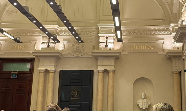 مجلس مدينة سيدني يوافق على مراجعة استثماراته مع الاحتلال