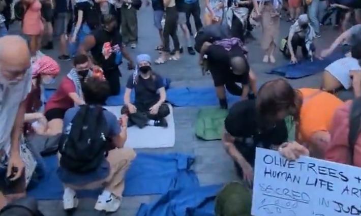 حصار مقر سيتي بنك في نيويورك