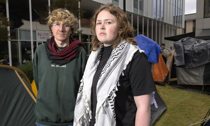 الطالبة بياتريس تاكر