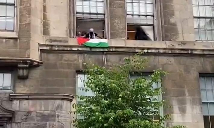 طلاب مناصرون للفلسطينيين يقتحمون المبنى الاداري لجامعة ماكجيل