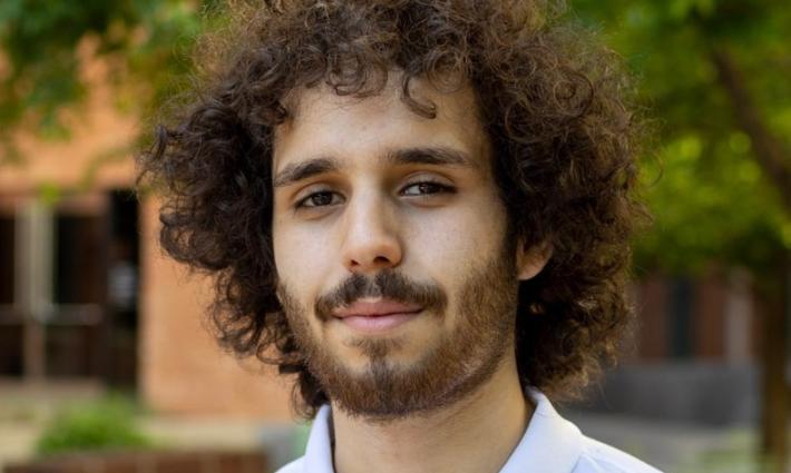 موسى نجار- خريج من جامعة تكساس في دالاس