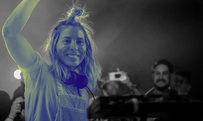 منتجة الموسيقى والدي جي الكندية بلونديش