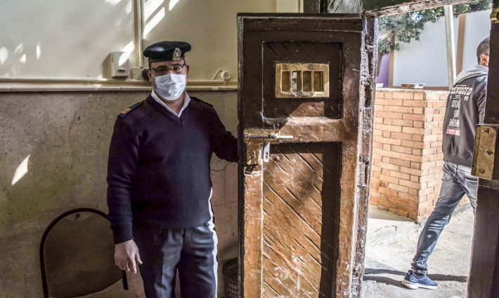 ضابط شرطة مصري