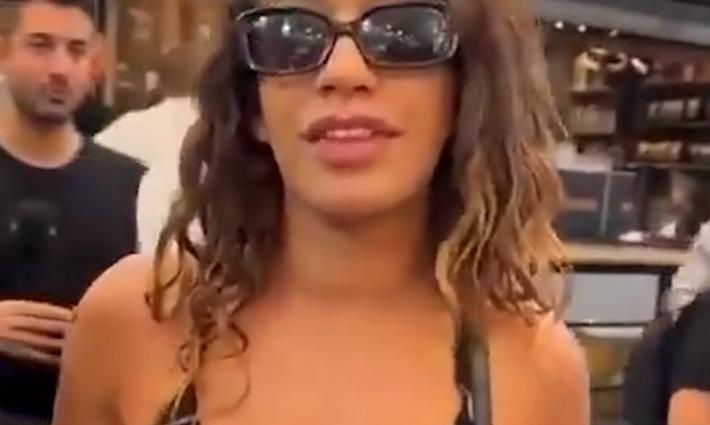 مواطنة مغربية في زيارة إلى كيان الاحتلال