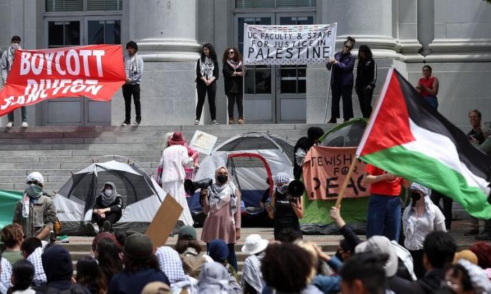 مظاهرة طلابية داعمة لفلسطين
