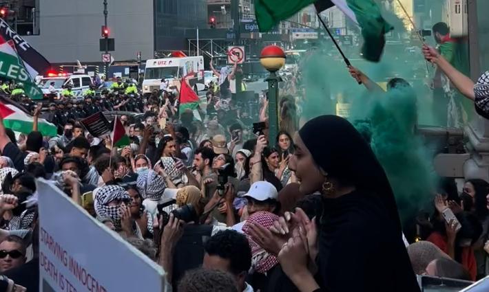 إغلاق محطة “غراند سنترال” في نيويورك خلال مظاهرة تضامنية