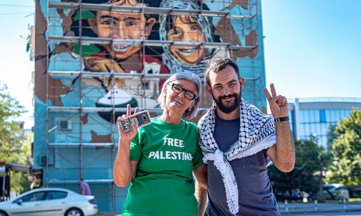 جدارية على أحد المباني في عاصمة الجبل الأسود بودغوريتسا