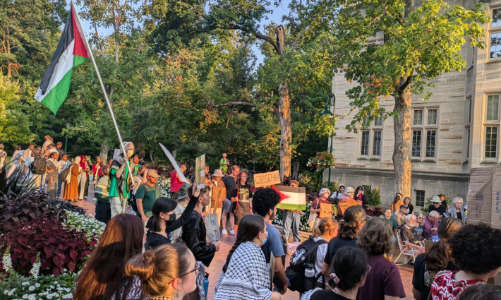 احتجاج طلابي داعم لفلسطين في جامعة إنديانا