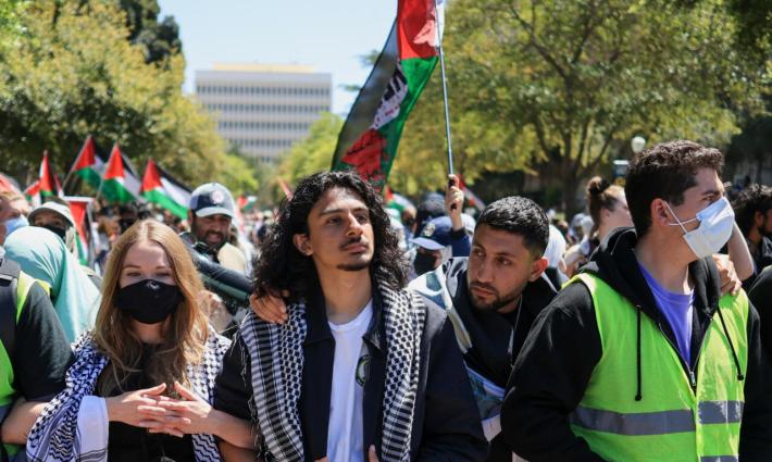 وقفة طلابية داعمة لفلسطين