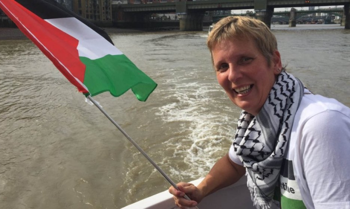 سارة ويلكنسون- ناشطة بريطانية