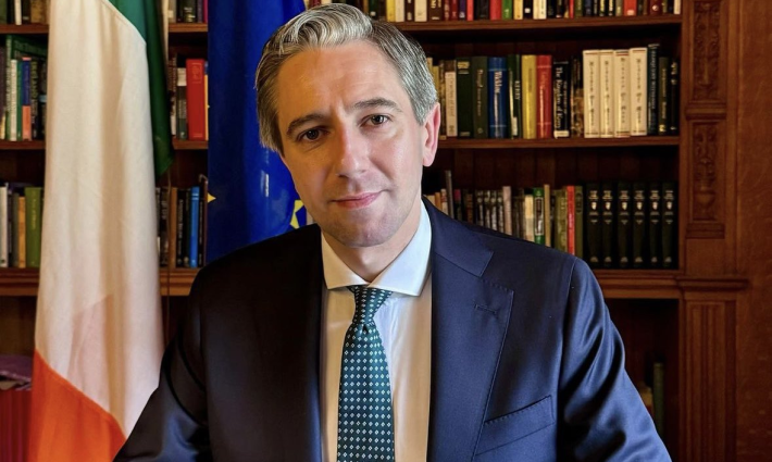 رئيس الوزراء الأيرلندي سيمون هاريس