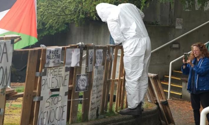 تفكيك مخيم تضامني مع غزة في جامعة جزيرة فانكوفر