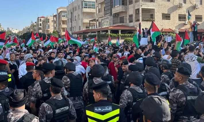 مظاهرة داعمة لفلسطين في الأردن