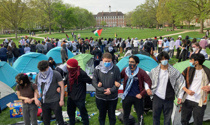 مخيم طلابي تضامني مع غزة