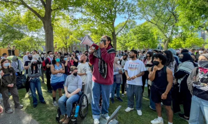 مظاهرة طلابية داعمة لفلسطين