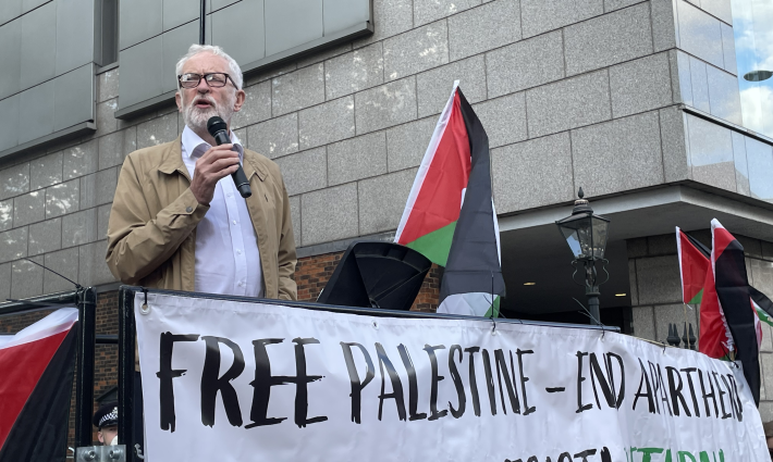 النائب في البرلمان البريطاني جيرمي كوربين