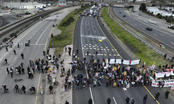 إغلاق طريق مطار شيكاغو في وقت سابق