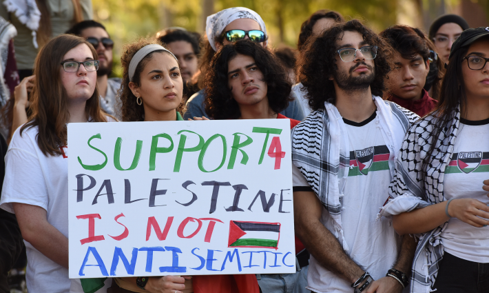 مظاهرة طلابية داعمة لفلسطين