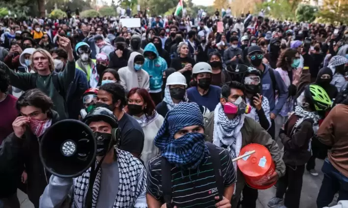 مظاهرة طلابية داعمة لفلسطين