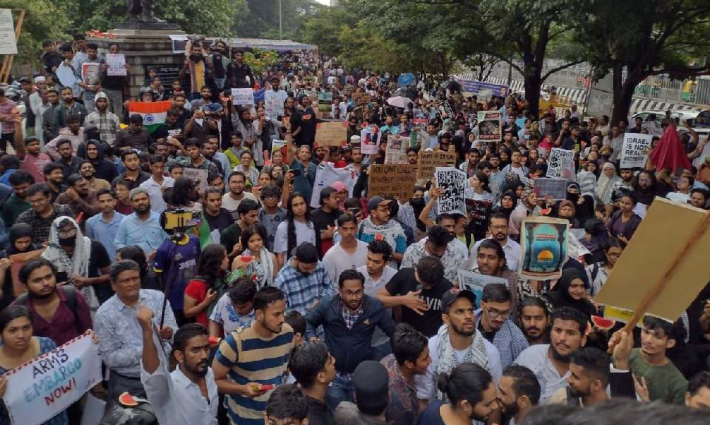 مظاهرات في بانغالورو للتنديد بتواطؤ الهند مع الاحتلال