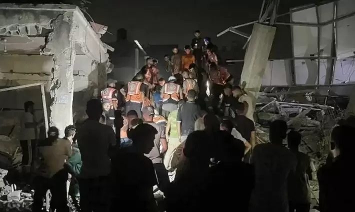 مجزرة في دير البلح