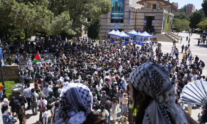 مظاهرة طلابية داعمة لفلسطين