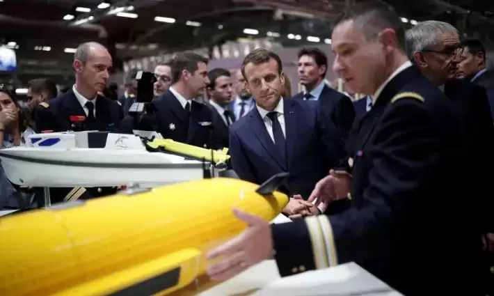خطوة مثيرة للجدل! فرنسا تمنع مشاركة كيان الاحتلال في معرض للأسلحة البحرية