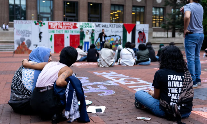 وقفة تضامنية مع فلسطين في جامعة ميشيغان